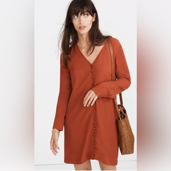 Madewell Heather button-front dress, long sleeve, midi - Picture 4 of 4